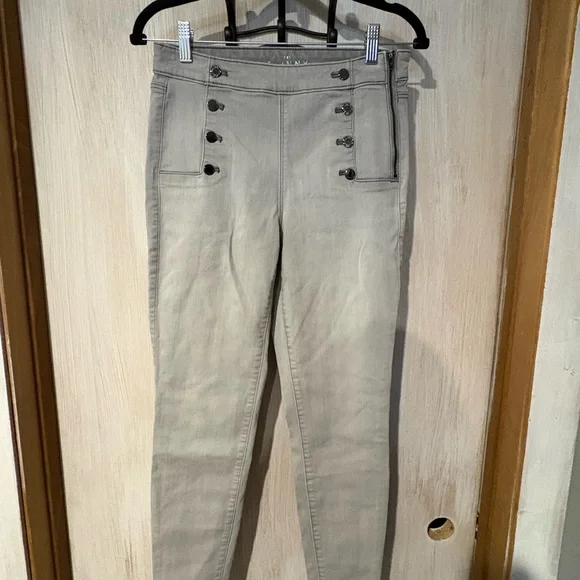 White House Black Market Gray Skinny Jeans - Picture 1 of 3
